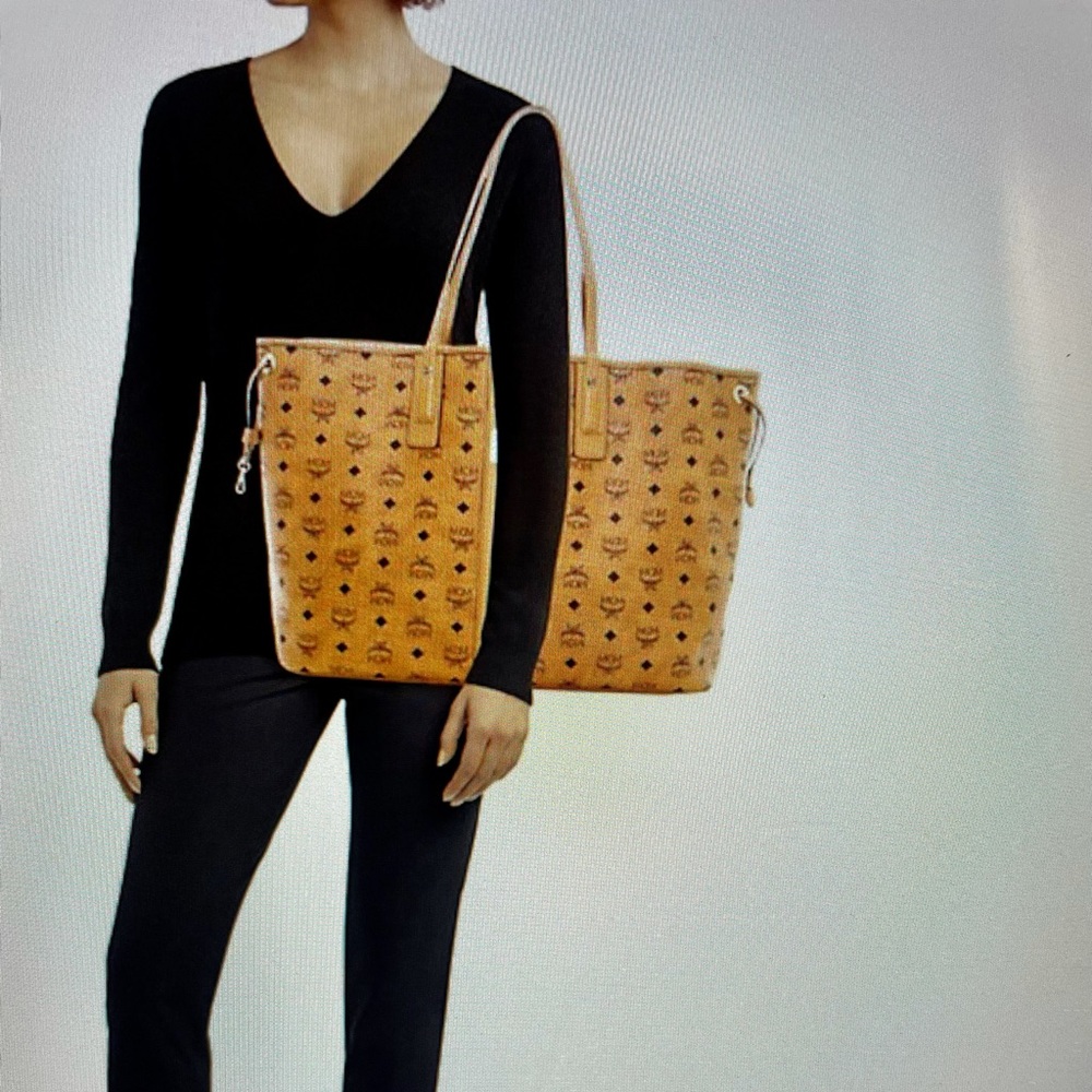 MCM Large Reversible LIZ Tote